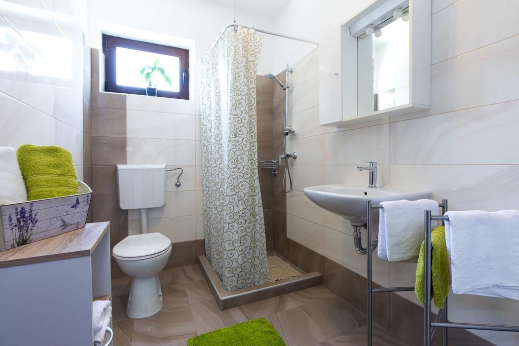Apartment Milka Krk Town Dış mekan fotoğraf