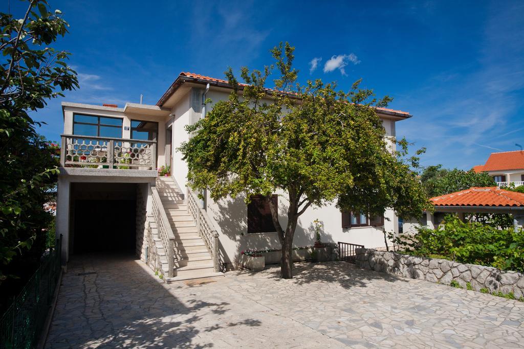 Apartment Milka Krk Town Dış mekan fotoğraf
