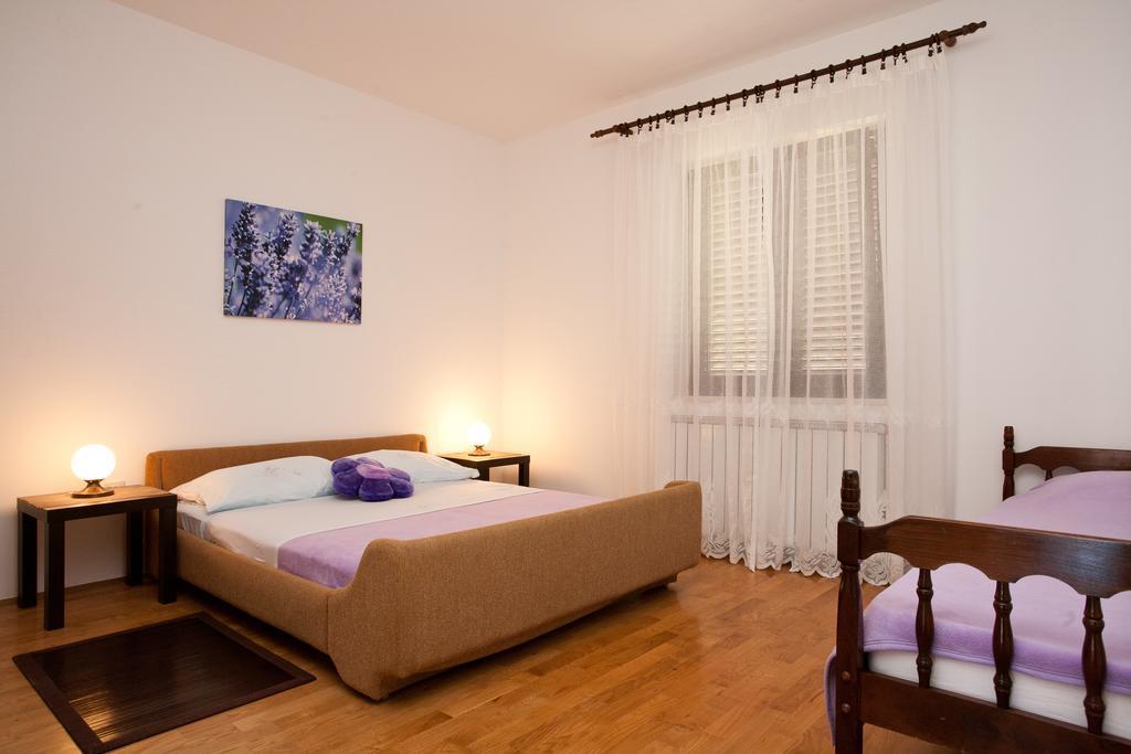 Apartment Milka Krk Town Dış mekan fotoğraf