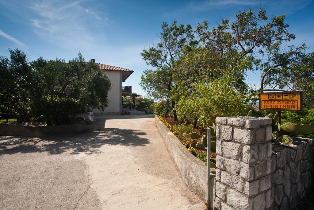 Apartment Milka Krk Town Dış mekan fotoğraf